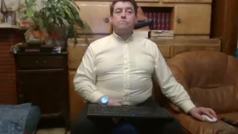 Snapshot of sympa_trique chatting on 01-24-25, 04:06 sympa_trique online show from 01-24-25, 04:06