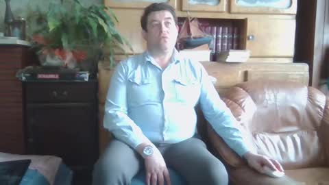 Snapshot of sympa_trique chatting on 02-11-25, 11:54 sympa_trique online show from 02-11-25, 11:54