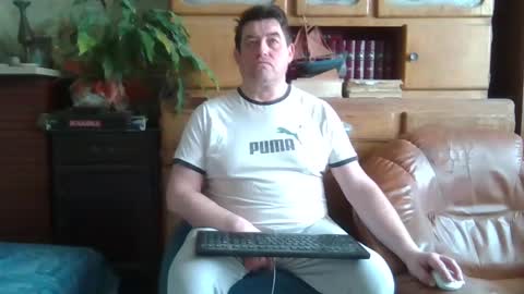 Snapshot of sympa_trique chatting on 02-15-25, 09:49 sympa_trique online show from 02-15-25, 09:49