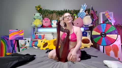 Snapshot of syndica chatting on 11-29-25, 09:51 Jennah online show from 11-29-25, 09:51