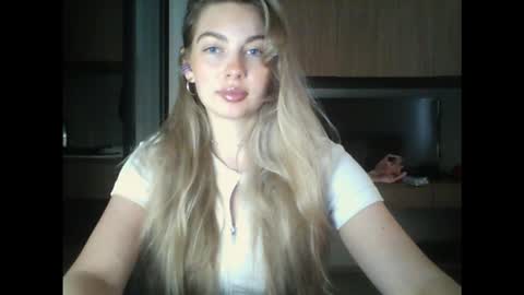 Snapshot of syrami chatting on 02-23-26, 07:39 syrami online show from 02-23-26, 07:39