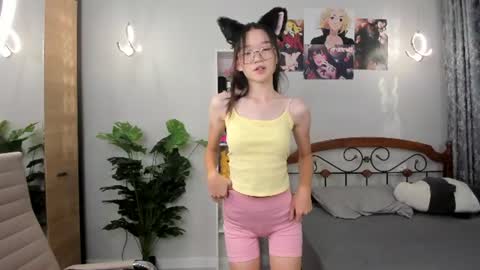 Yuki online show from 07-25-26, 02:47