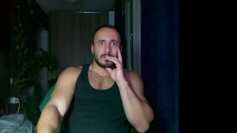 Snapshot of t_huracane chatting on 11-20-25, 06:07 Huracane online show from 11-20-25, 06:07