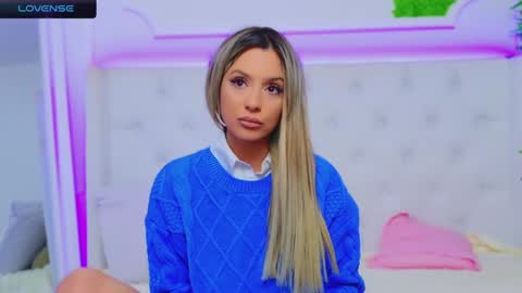 Snapshot of taahiraarabian chatting on 12-18-24, 10:57 Arianna online show from 12-18-24, 10:57