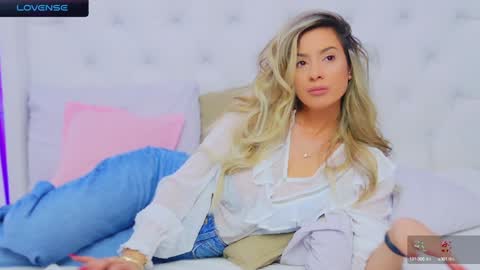 Snapshot of taahiraarabian chatting on 12-21-24, 05:18 Arianna online show from 12-21-24, 05:18