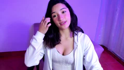 Snapshot of tabitapurple chatting on 01-09-25, 01:35 TABITA online show from 01-09-25, 01:35