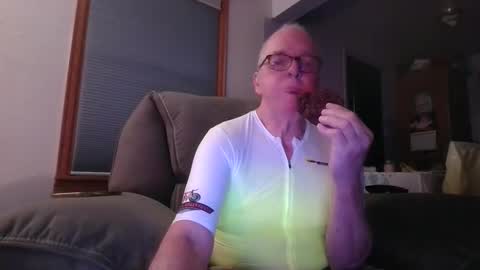 tacrunner66_ online show from 10-26-25, 02:50