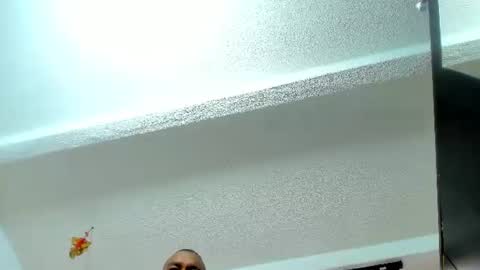 Snapshot of tafari_1 chatting on 07-05-26, 06:26 Tafari Zulu online show from 07-05-26, 06:26