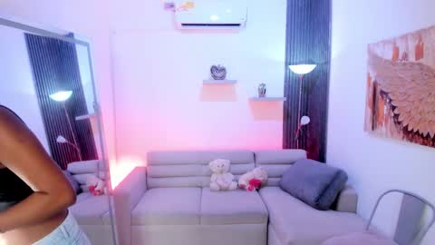 Tahiela  online show from 03-05-26, 02:51