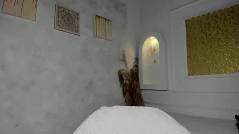 Tahira online show from 10-14-25, 08:53