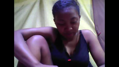 Snapshot of tahiriniah chatting on 09-26-25, 04:49 tahiriniah online show from 09-26-25, 04:49