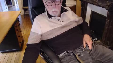 Snapshot of taisabaki54 chatting on 12-04-25, 12:36 taisabaki54 online show from 12-04-25, 12:36