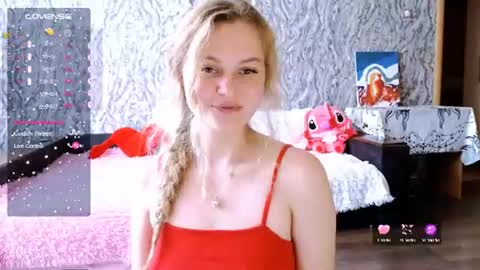 Snapshot of taissia_sweet chatting on 08-04-26, 08:06 Im Taya online show from 08-04-26, 08:06