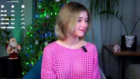Snapshot of taitehambelton chatting on 12-21-24, 01:36 Mia online show from 12-21-24, 01:36