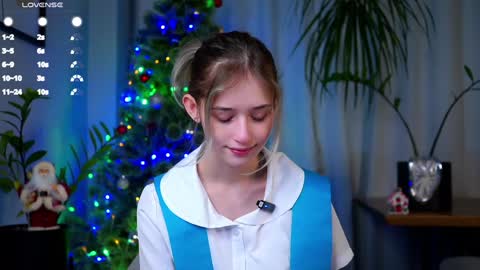 Snapshot of taitehambelton chatting on 12-26-24, 05:26 Mia online show from 12-26-24, 05:26