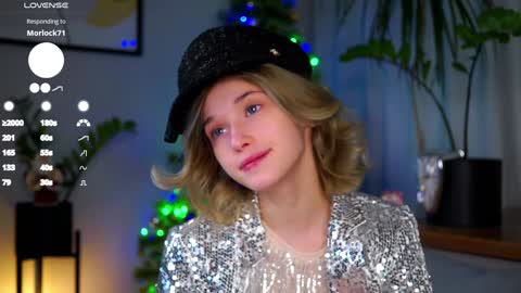 Snapshot of taitehambelton chatting on 12-30-24, 07:15 Mia online show from 12-30-24, 07:15