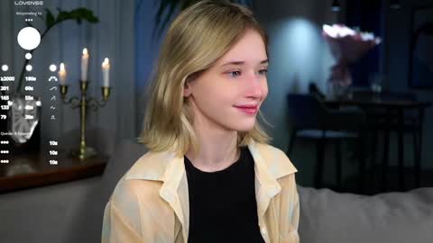 Snapshot of taitehambelton chatting on 02-08-25, 01:43 Mia online show from 02-08-25, 01:43