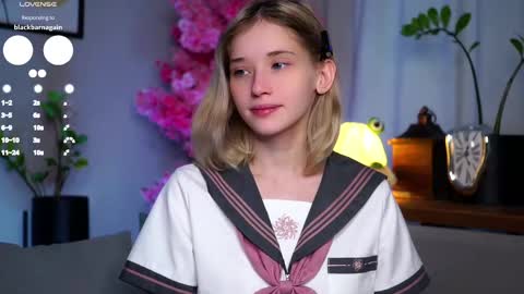 Snapshot of taitehambelton chatting on 03-04-25, 02:27 Mia online show from 03-04-25, 02:27