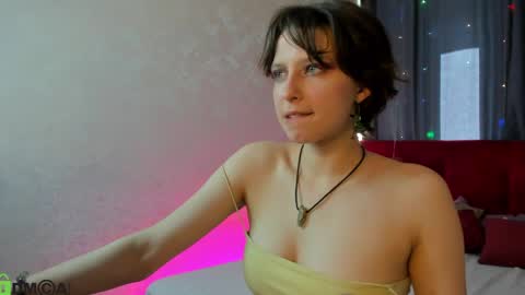 Snapshot of taithelmi chatting on 03-31-26, 09:32 Jean online show from 03-31-26, 09:32