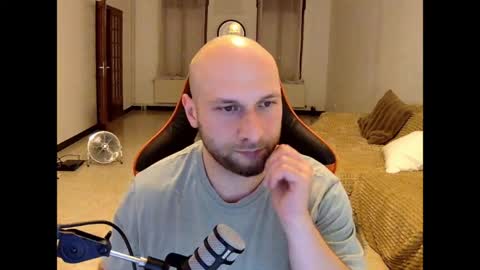 Beelzeboss59 online show from 05-26-26, 08:05