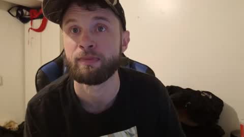 Snapshot of talenjames chatting on 11-05-25, 05:13 Talen James online show from 11-05-25, 05:13