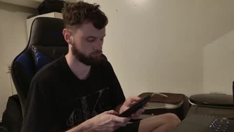 Snapshot of talenjames13 chatting on 11-08-25, 07:23 TalenJames13 online show from 11-08-25, 07:23