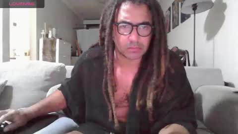 Snapshot of talent_scout_1 chatting on 01-15-25, 02:13 Edge Master Flash online show from 01-15-25, 02:13