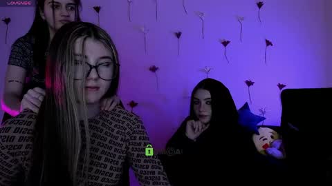 Snapshot of talia_seduce chatting on 03-08-26, 02:04 talia_seduce online show from 03-08-26, 02:04