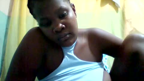 Snapshot of taliah254 chatting on 06-19-26, 06:12 taliah254 online show from 06-19-26, 06:12