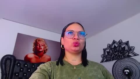 taliana36 online show from 03-05-25, 01:06