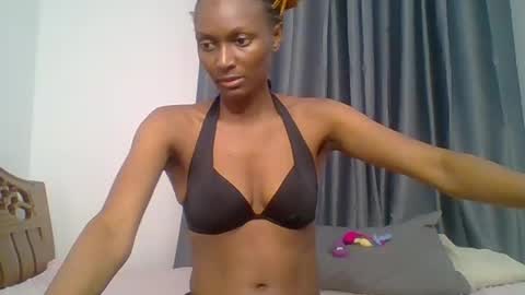 Snapshot of talisha_smiley chatting on 07-13-26, 06:00 talisha smiles online show from 07-13-26, 06:00