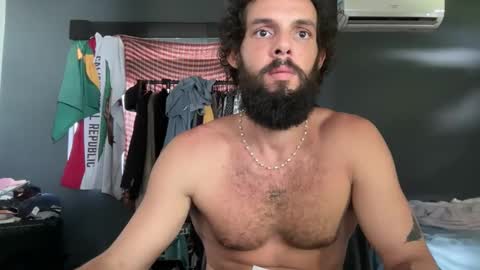 Snapshot of talktomebbzin chatting on 04-04-26, 11:51 mrT online show from 04-04-26, 11:51