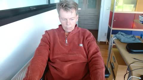 Tall daddy online show from 11-16-25, 03:28