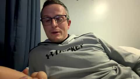 Snapshot of tallglassowater9cut459014 chatting on 04-07-26, 03:07 first stream was very fun grateful for every follow and super active chat online show from 04-07-26, 03:07