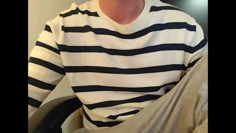 Snapshot of talljay91 chatting on 11-23-25, 01:27 Just ask for it online show from 11-23-25, 01:27