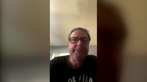 Snapshot of tallpaulb chatting on 04-05-26, 12:19 tallpaulb online show from 04-05-26, 12:19