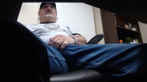 Snapshot of talltexxxan chatting on 11-05-25, 12:43 talltexxxan online show from 11-05-25, 12:43