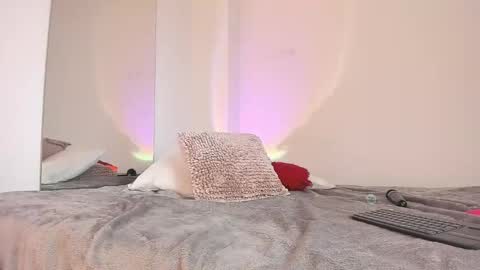 Snapshot of tallyteee chatting on 01-12-26, 01:55 TallyTee online show from 01-12-26, 01:55