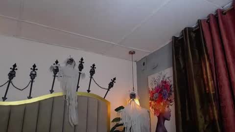 Snapshot of taly_foster chatting on 10-30-25, 02:18 Taly online show from 10-30-25, 02:18