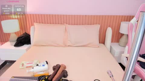 Rousaly online show from 11-18-25, 11:25