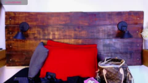    online show from 04-15-26, 10:00