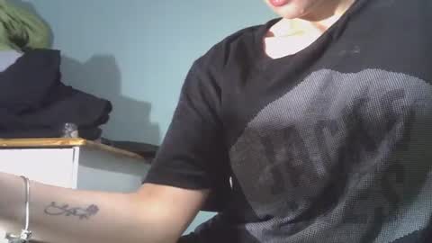 Snapshot of tamesbury chatting on 07-10-26, 12:37 tamesbury online show from 07-10-26, 12:37
