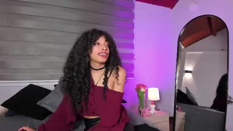 Snapshot of tamia_25 chatting on 07-17-26, 08:24 TAMI online show from 07-17-26, 08:24