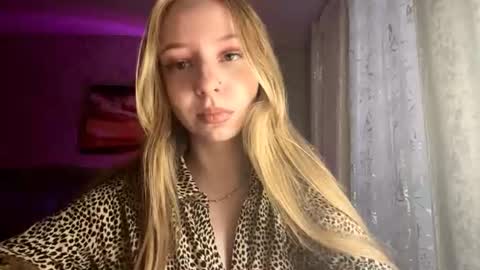 Jenny online show from 06-30-26, 08:15