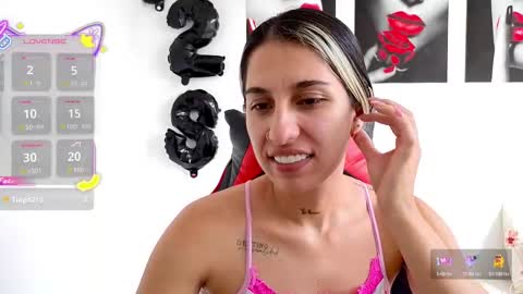 Snapshot of tammyandrade_ chatting on 09-19-25, 02:51 tammy online show from 09-19-25, 02:51