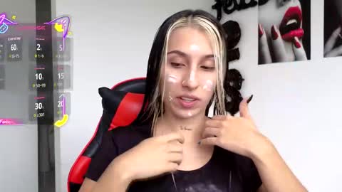 Snapshot of tammyandrade_ chatting on 10-31-25, 03:46 tammy online show from 10-31-25, 03:46