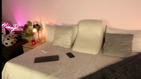 Tamy online show from 07-09-26, 02:48