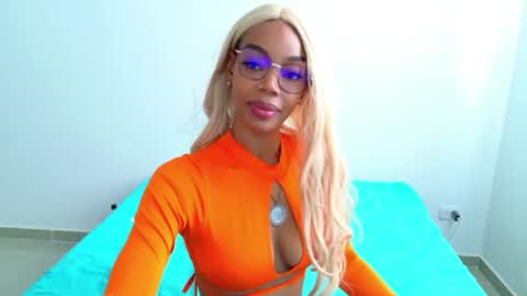 Snapshot of tamylynn05 chatting on 07-28-26, 03:21 tamylynn online show from 07-28-26, 03:21