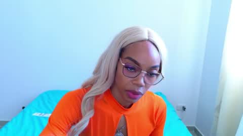 Snapshot of tamylynn05 chatting on 07-28-26, 05:01 tamylynn online show from 07-28-26, 05:01