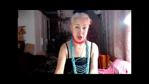 Snapshot of tanganiika chatting on 09-29-25, 01:44 Milena online show from 09-29-25, 01:44